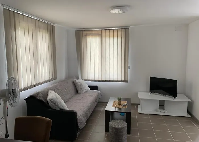 Boja Zalaska - Kameni Апартаменты Ягодина