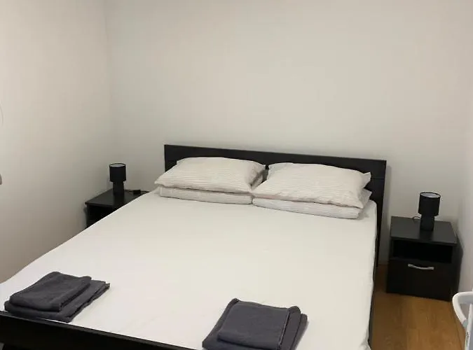 Boja Zalaska - Kameni * Ягодина